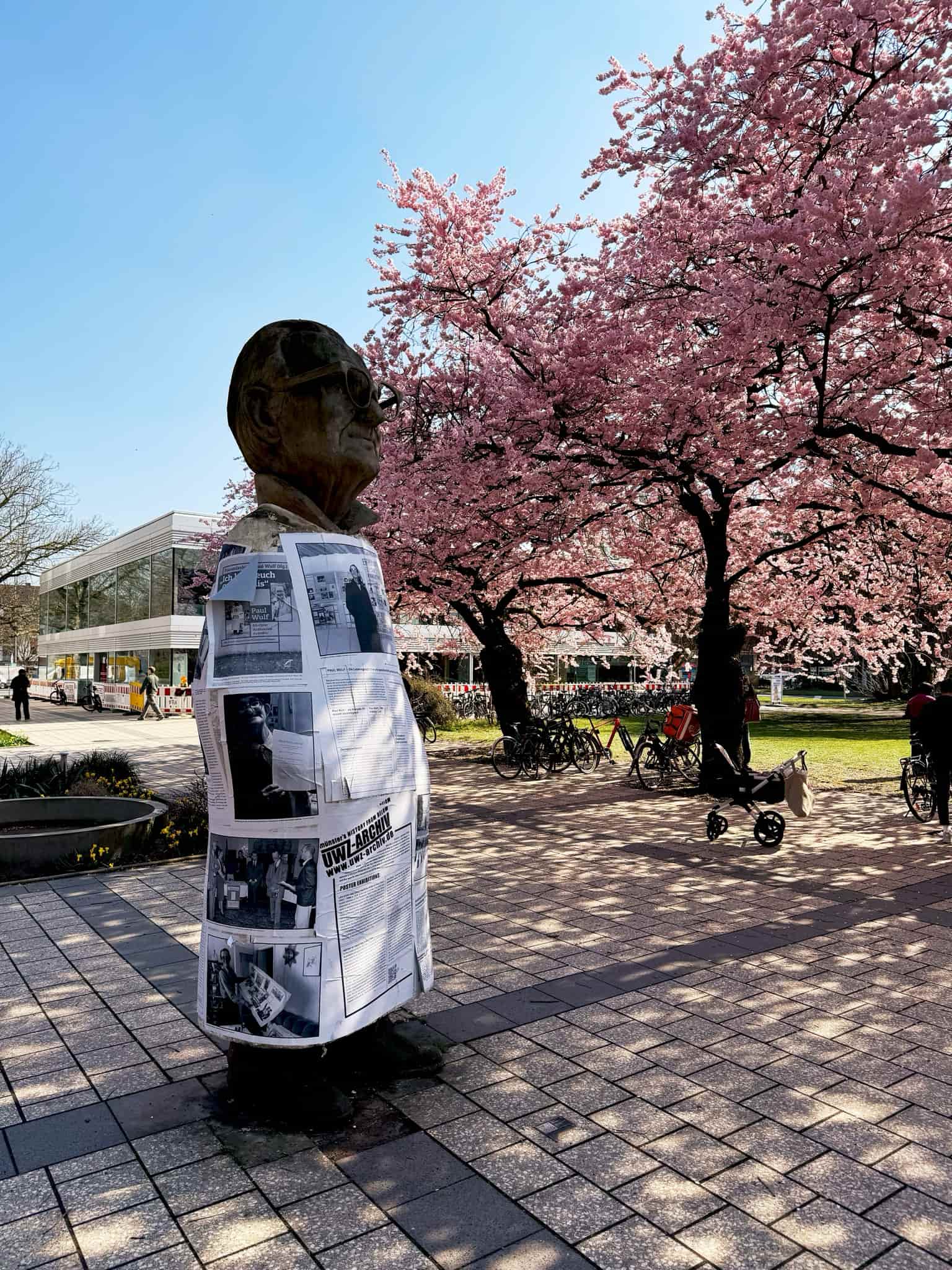 481.DE #12 Bassmania, Velvet Radio Reunion, Faltenrock